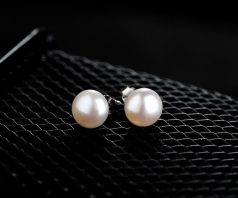 Bông tai ngọc trai