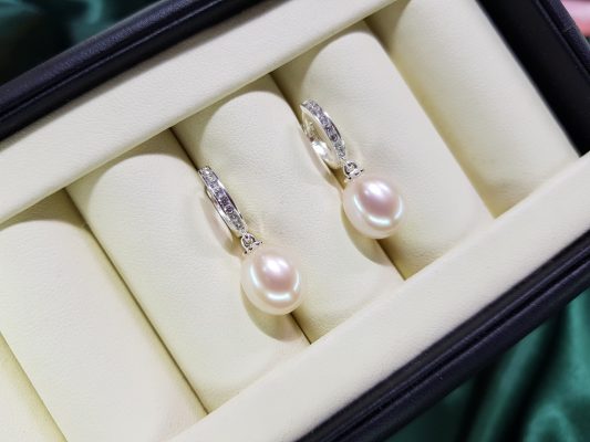 Bông tai ngọc trai giọt lệ