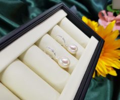 Bông tai ngọc trai giọt lệ