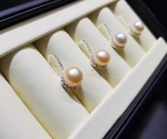 bông tai ngọc trai